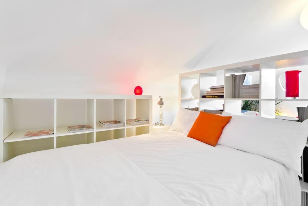 Zone 1! 2 Bed Duplex Apartment! London Exteriör bild